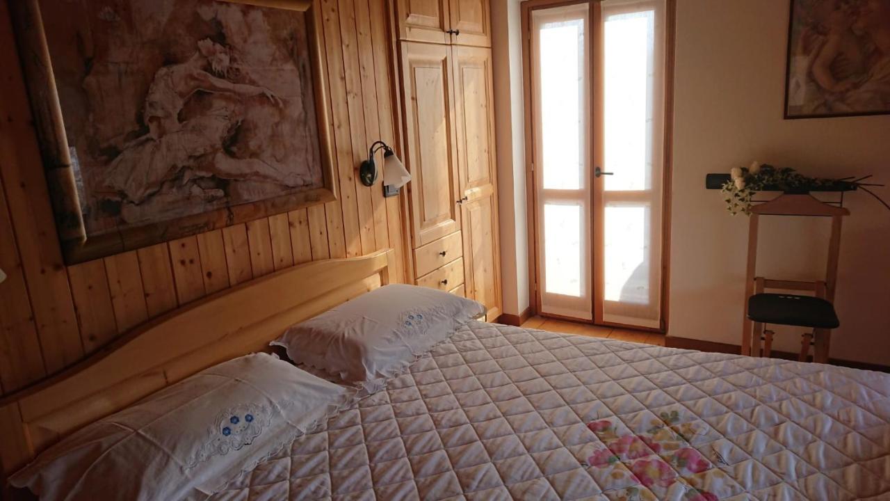 Casa Delle Rose Villa Teglio Exteriör bild