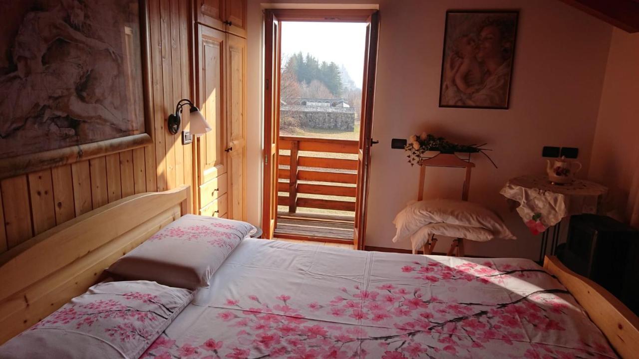 Casa Delle Rose Villa Teglio Exteriör bild