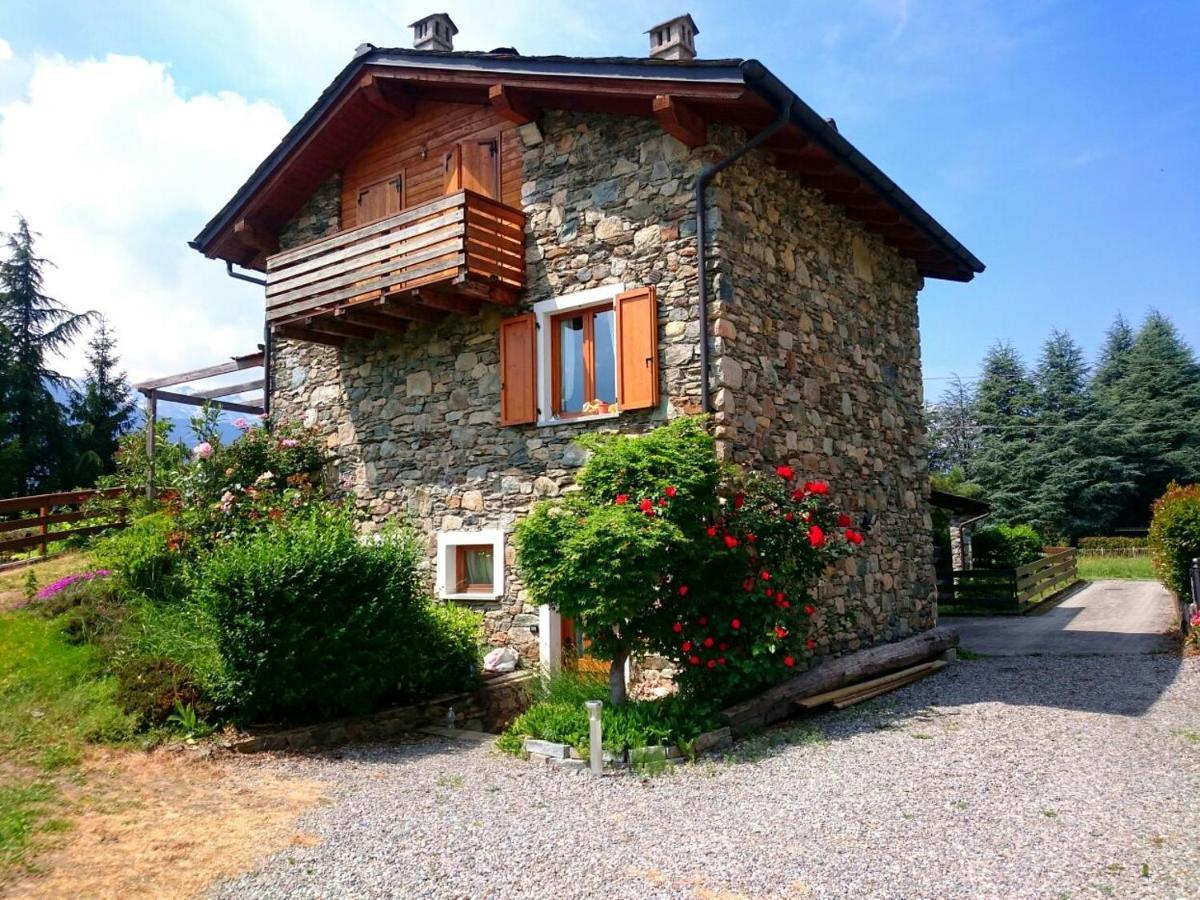 Casa Delle Rose Villa Teglio Exteriör bild