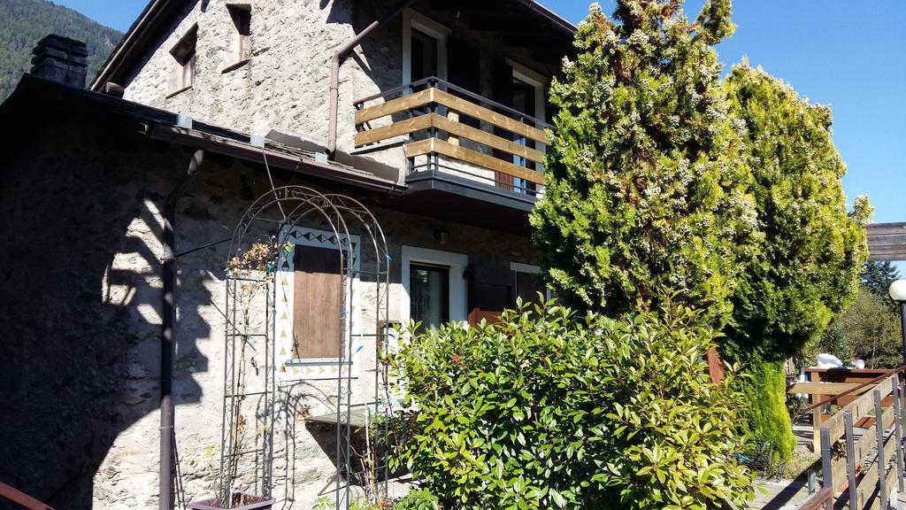 Casa Delle Rose Villa Teglio Exteriör bild