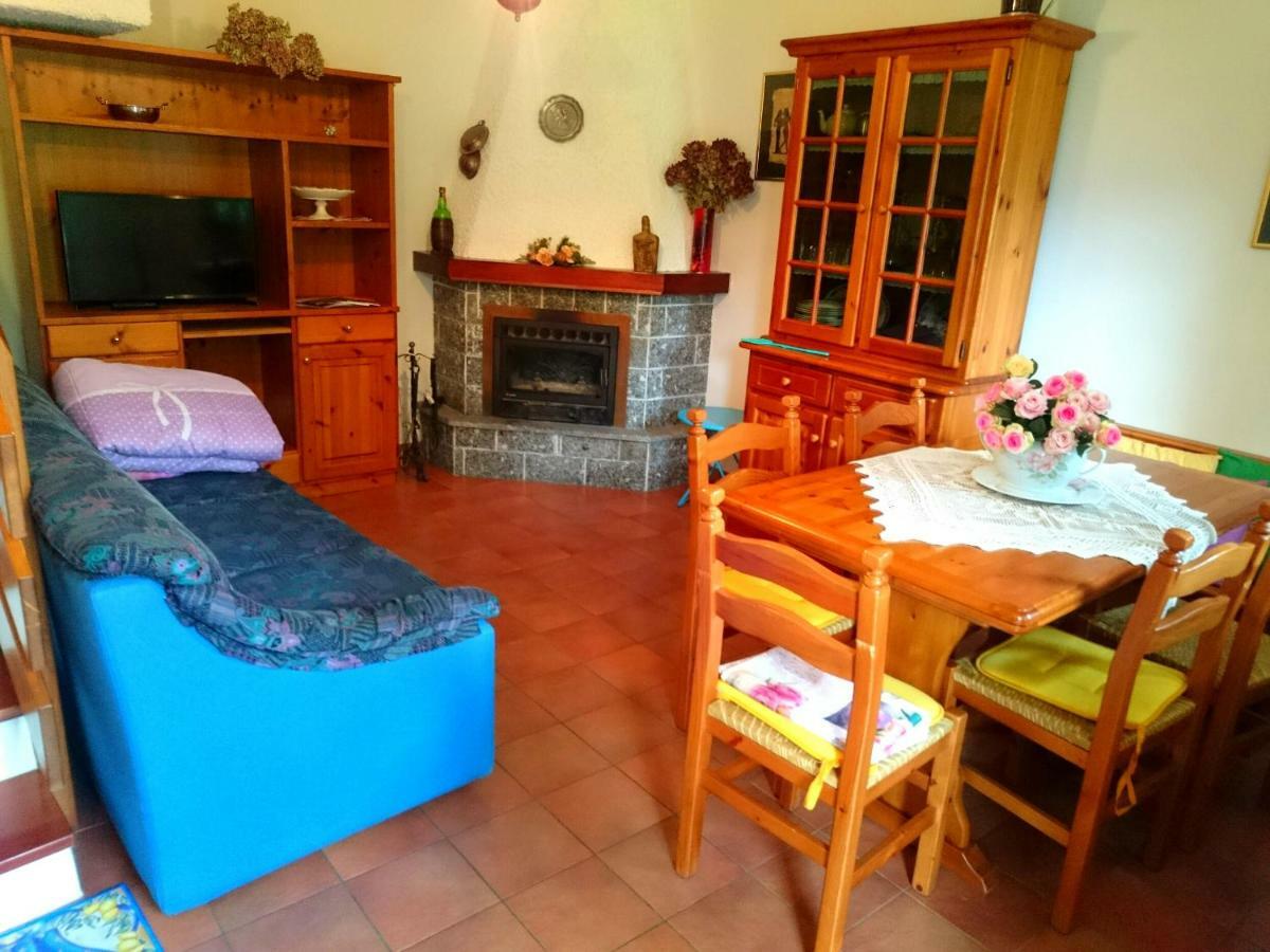 Casa Delle Rose Villa Teglio Exteriör bild